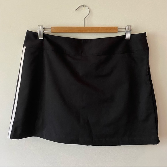 adidas Pants - Adidas black mini skort short golf tennis size 12